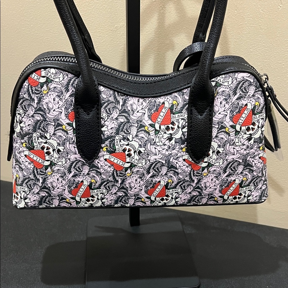 Ed Hardy | Skull & Heart Mini Satchel w/ Bag Charm Credit card - Picture 4 of 13